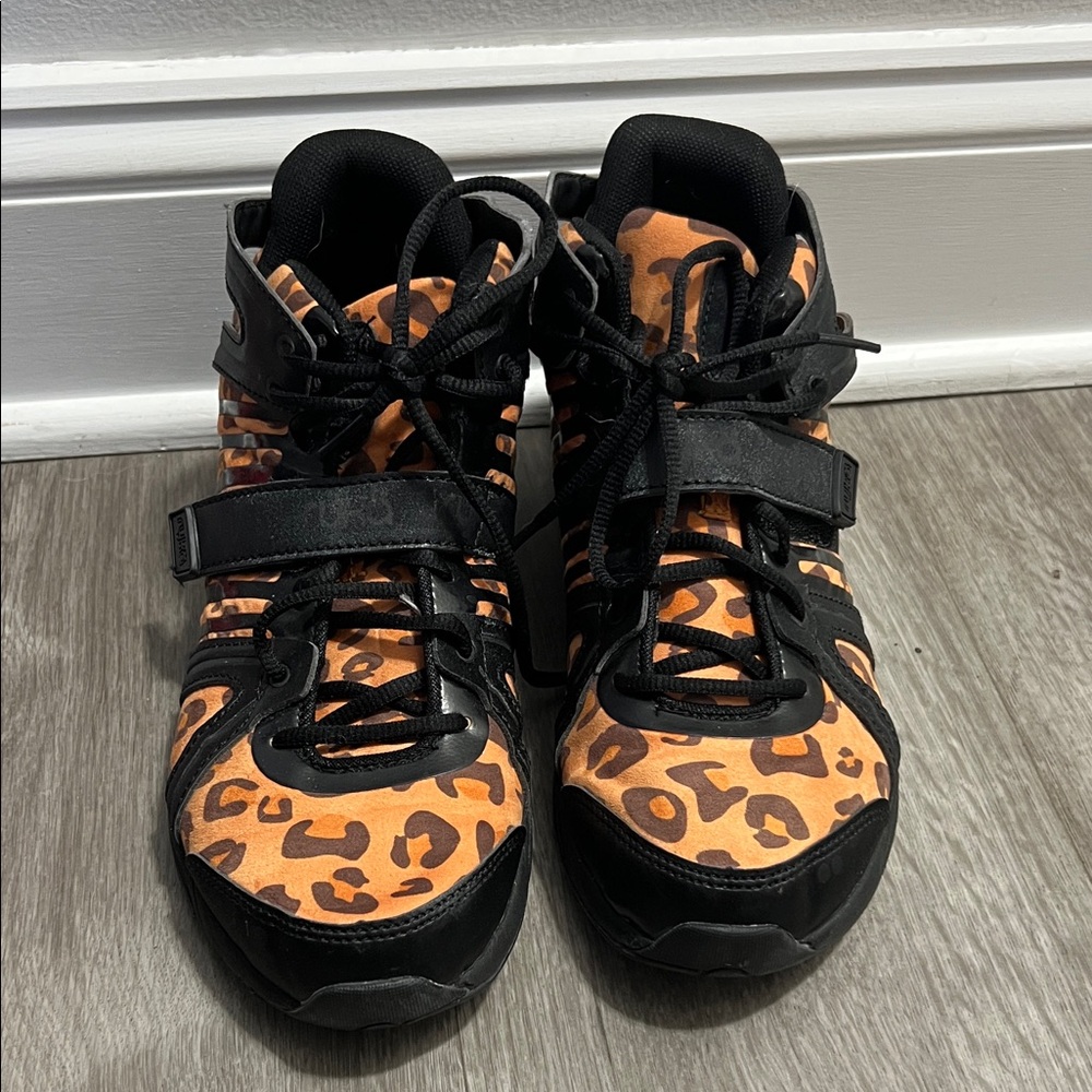 Ryka Leopard Print Zumba fitness Tenacity  dance high top sneakers  Shoes 9